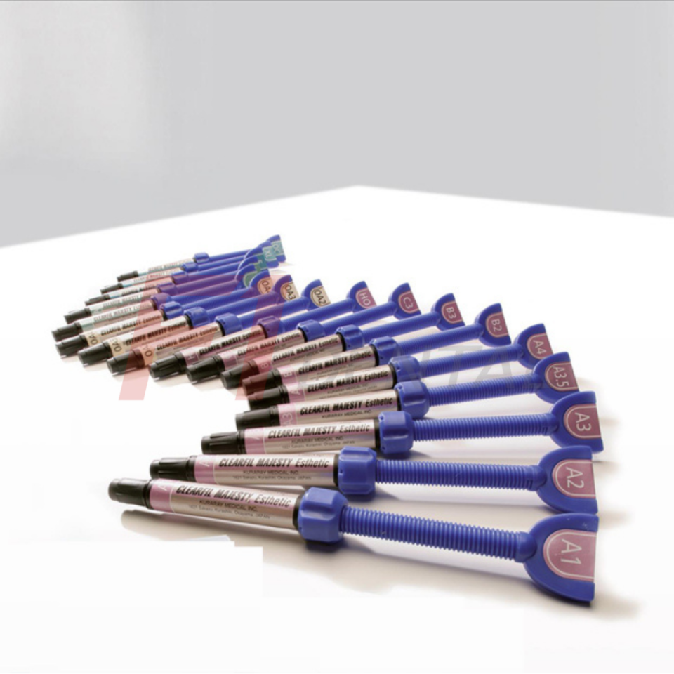 Kuraray Clearfil Majesty Esthetic Kompozit Refil